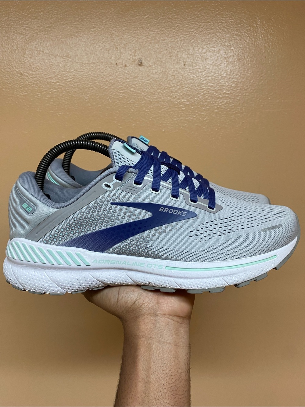 Brooks Adrenaline GTS 22 Women’s Running Sneakers “Alloy/Blue/Green” Size 9
